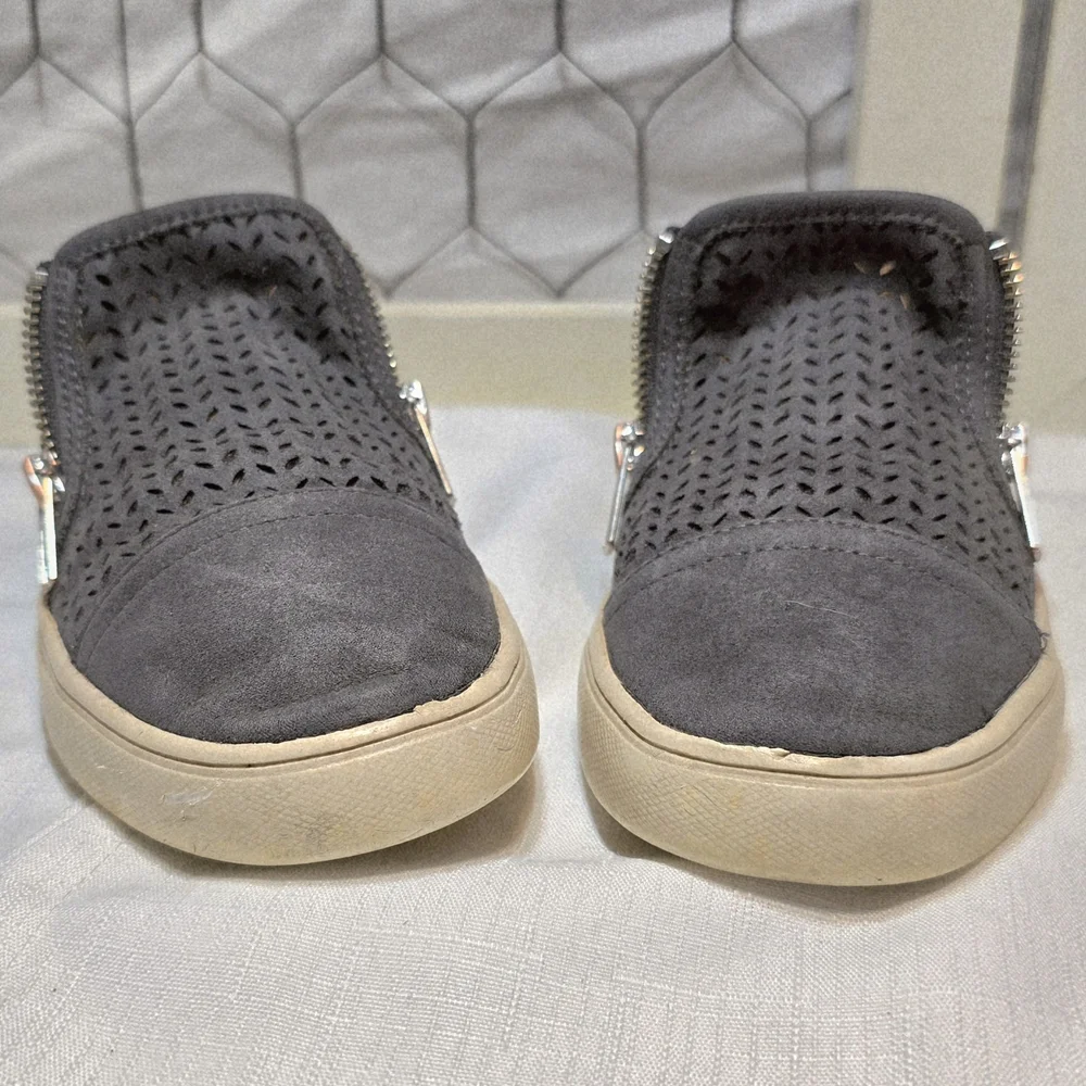 Report Footwear Alexa Perforated Double Zip Slip-On Sneakers Grey Women's 6.5